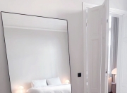 卧室门对着镜子有什么影响，又该如何化解？