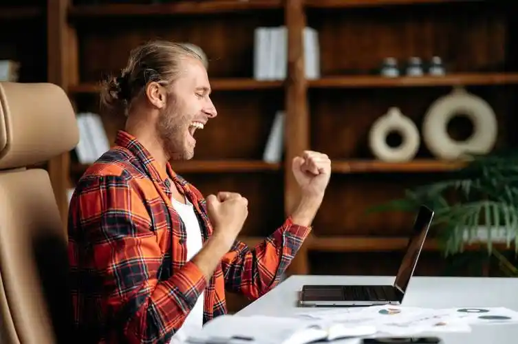 命理、风水与个人努力：成功的三位一体