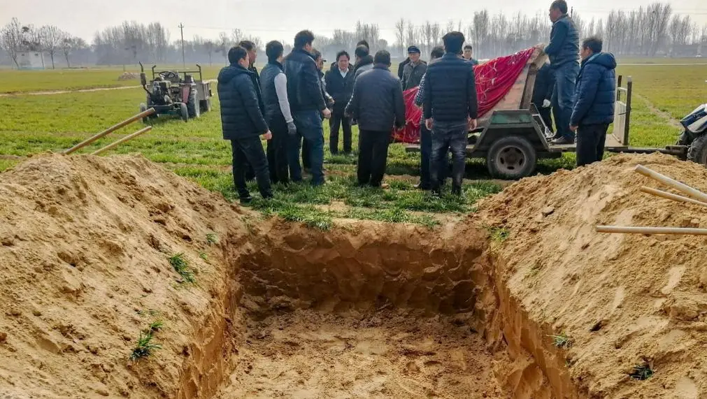 d754c97d265b4b2f9c8660f382705724.jpg d754c97d265b4b2f9c8660f382705724.jpg