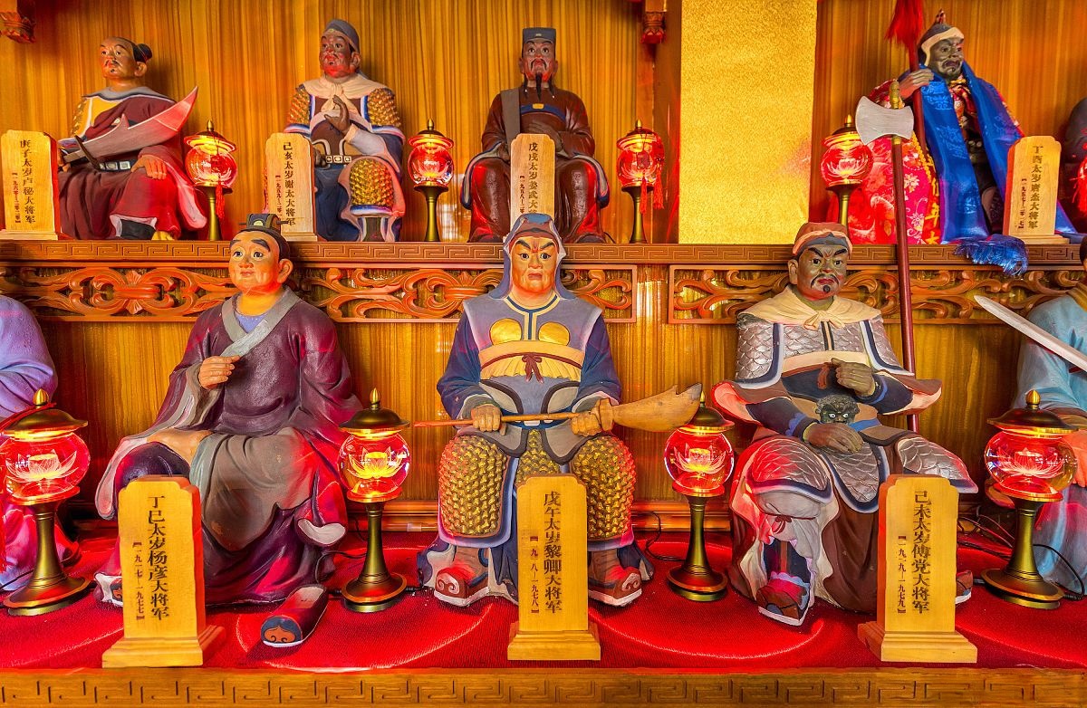 和仙家沟通时,脑海里的声音是自己的还是仙家的?